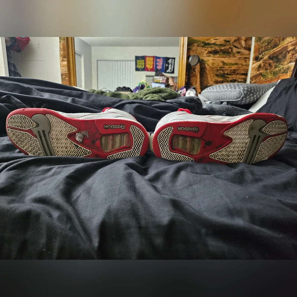 Reebok The Pump Sneakers with Red Accents - Picture 7 of 8